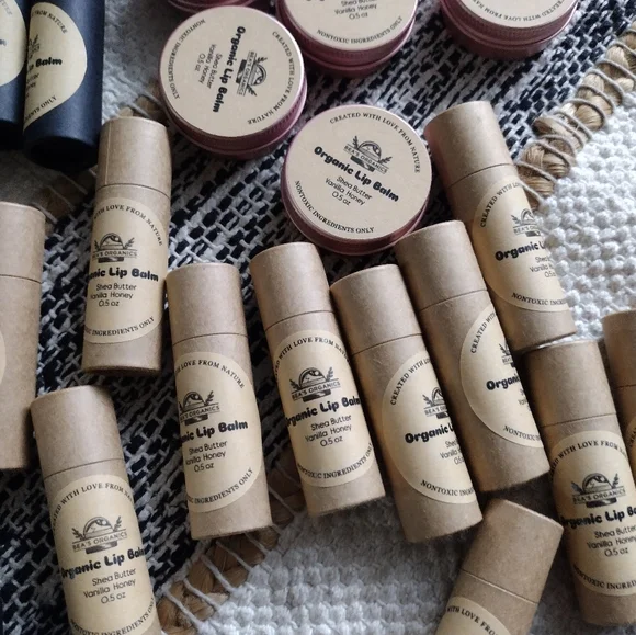 Organic Tallow Lip Balm with Beeswax, Vanilla, Honey and Shea Butter 0.5… - Picture 5 of 6